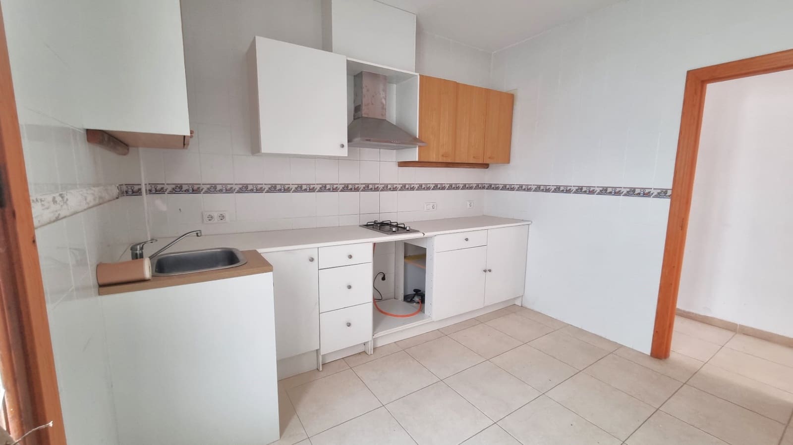 5 bedroom Flat for sale in Ondara - € 199,000 (Ref: 10098963)