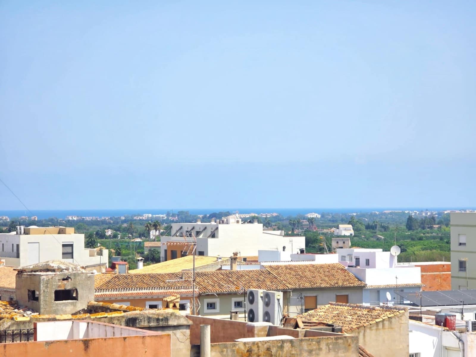 5 bedroom Flat for sale in Ondara - € 199,000 (Ref: 10098963)