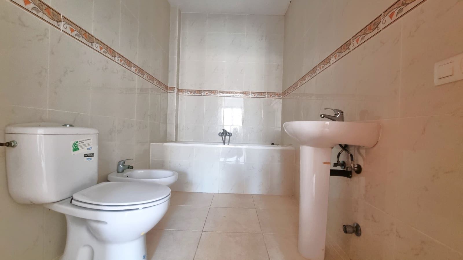 5 bedroom Flat for sale in Ondara - € 199,000 (Ref: 10098963)