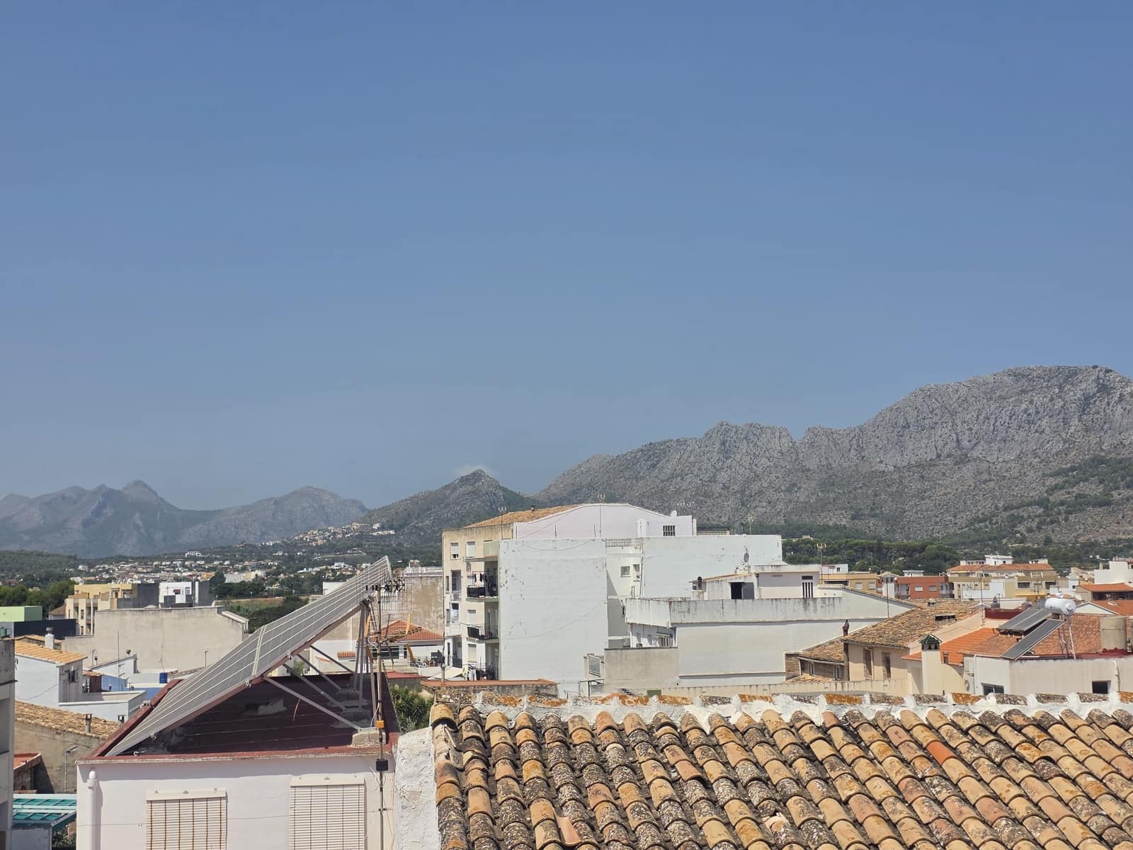 5 bedroom Flat for sale in Ondara - € 199,000 (Ref: 10098963)