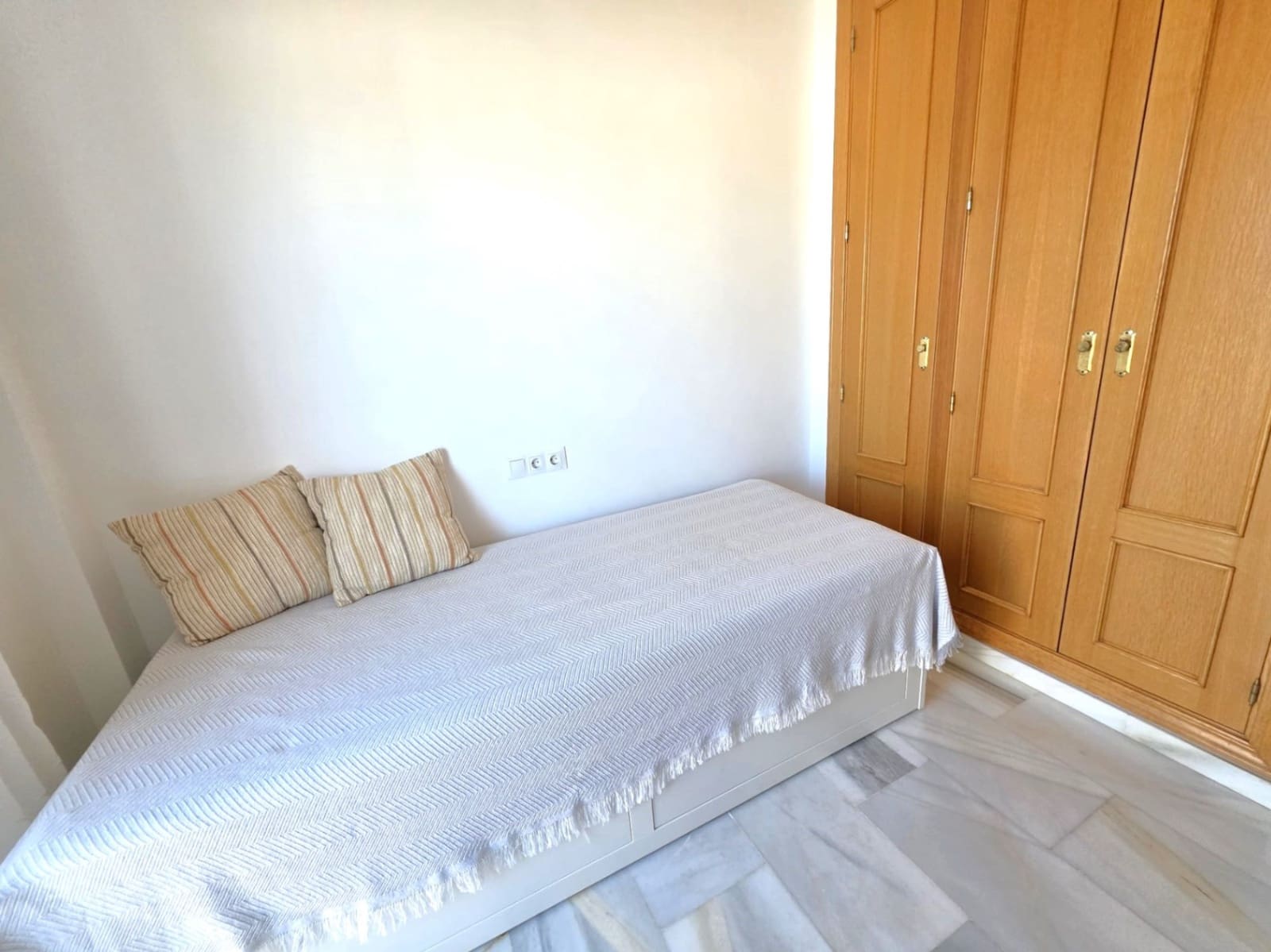 2 soveværelse Lejlighed til salg i Denia med swimmingpool garage - € 297.000 (Ref: 10098973)