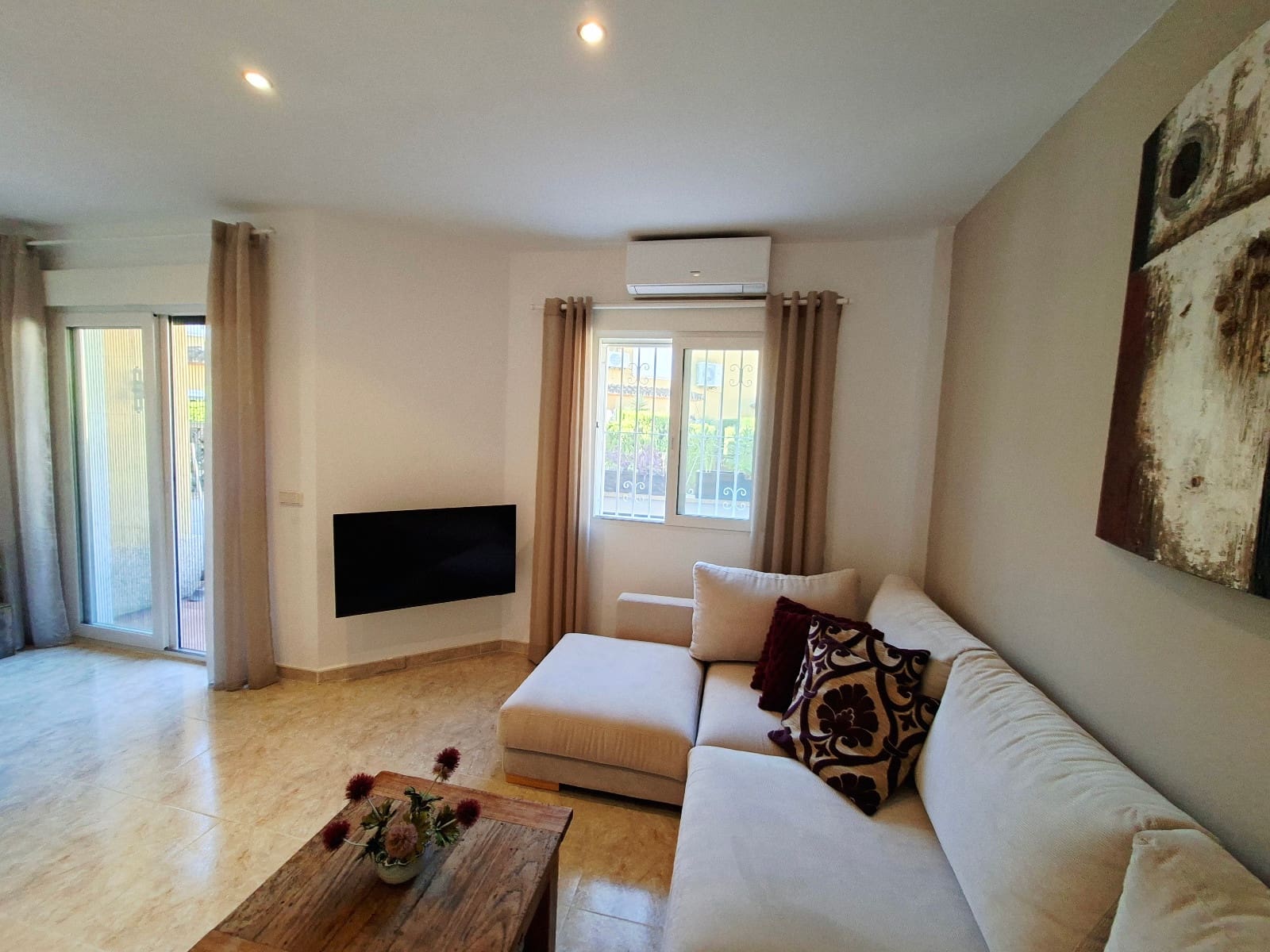 3 slaapkamer Rijtjeshuis te koop in Els Poblets met zwembad garage - € 295.000 (Ref: 10127405)