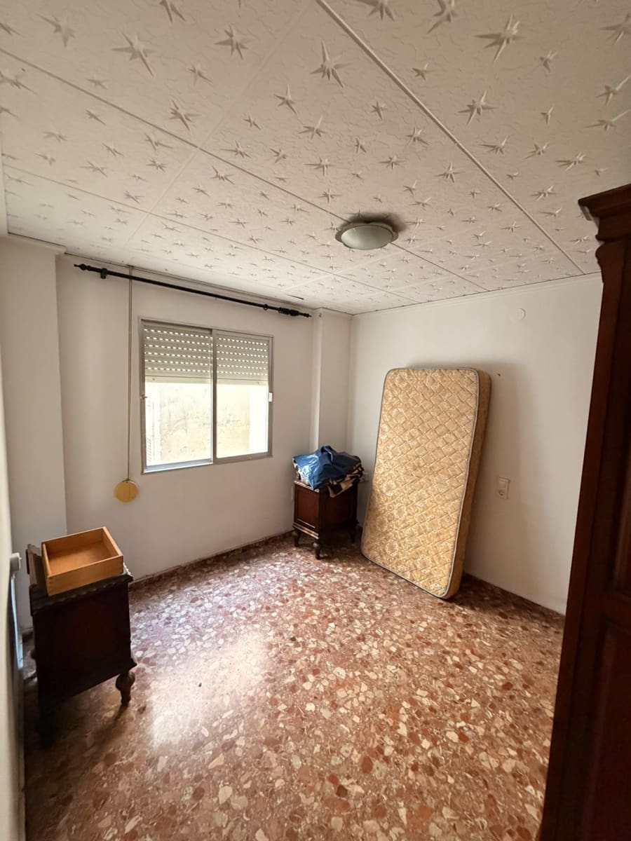 3 bedroom Flat for sale in Oliva - € 155,400 (Ref: 10130720)