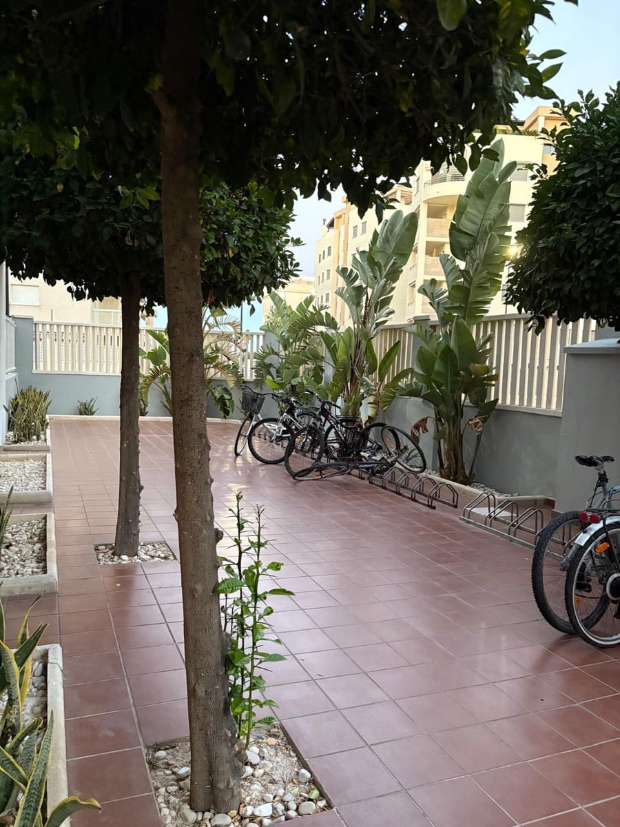 2 bedroom Apartment for sale in Oliva with pool - € 255,000 (Ref: 10136682)