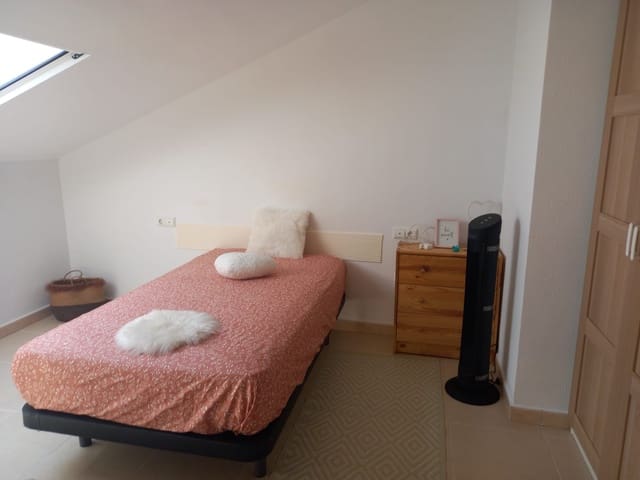 2 soveværelse Penthouse til salg i Pedreguer med swimmingpool - € 199.000 (Ref: 10136683)
