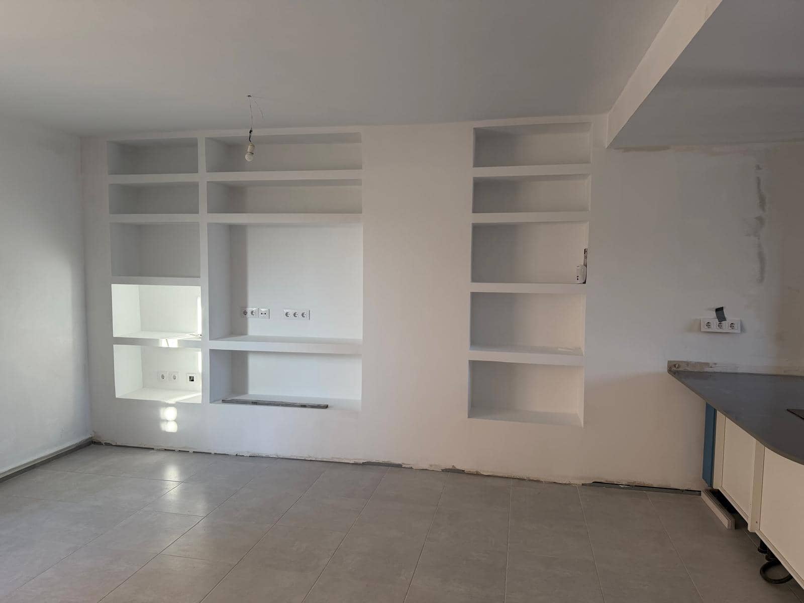 3 slaapkamer Rijtjeshuis te koop in Els Poblets met zwembad - € 280.000 (Ref: 10136685)