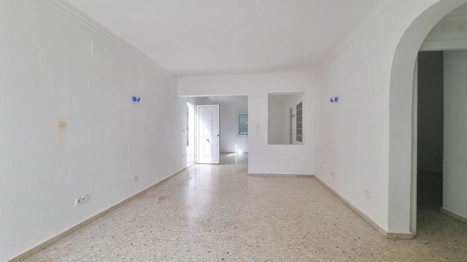 3 bedroom Townhouse for sale in Denia with garage - € 350,000 (Ref: 10173006)