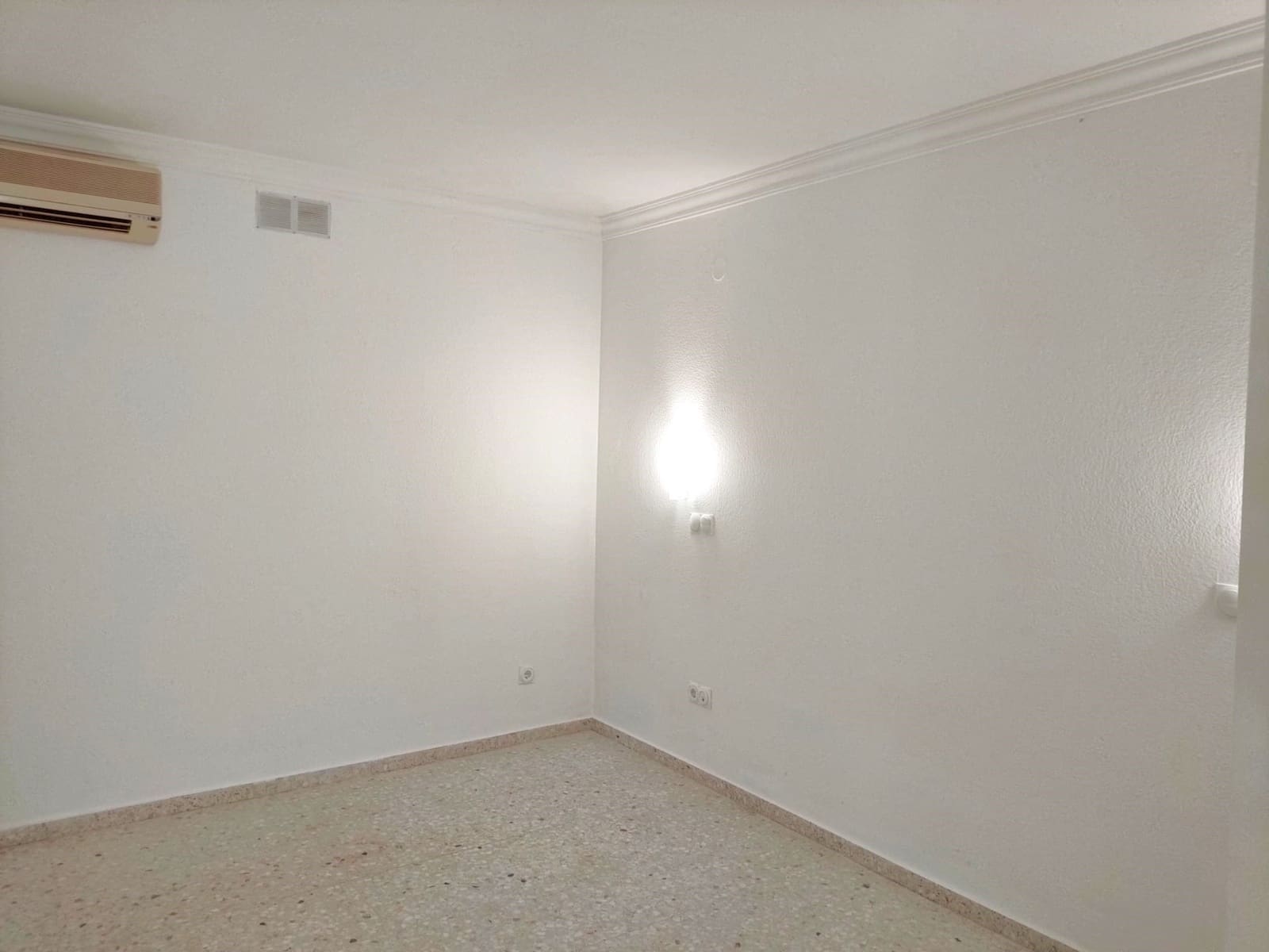 3 bedroom Townhouse for sale in Denia with garage - € 350,000 (Ref: 10173006)