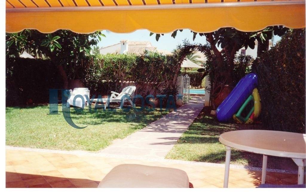 3 Zimmer Villa zu verkaufen in Denia mit Pool Garage - 445.000 € (Ref: 3189440)