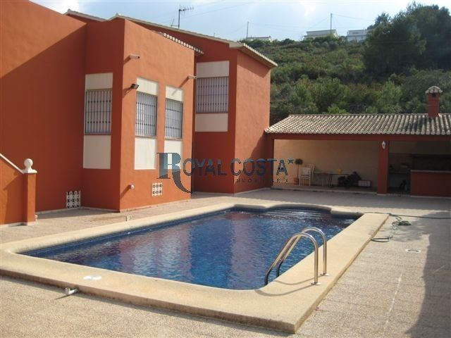 6 slaapkamer Villa te koop in Denia met zwembad - € 1.100.000 (Ref: 3472652)