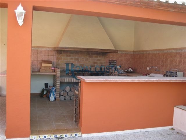 6 slaapkamer Villa te koop in Denia met zwembad - € 1.100.000 (Ref: 3472652)