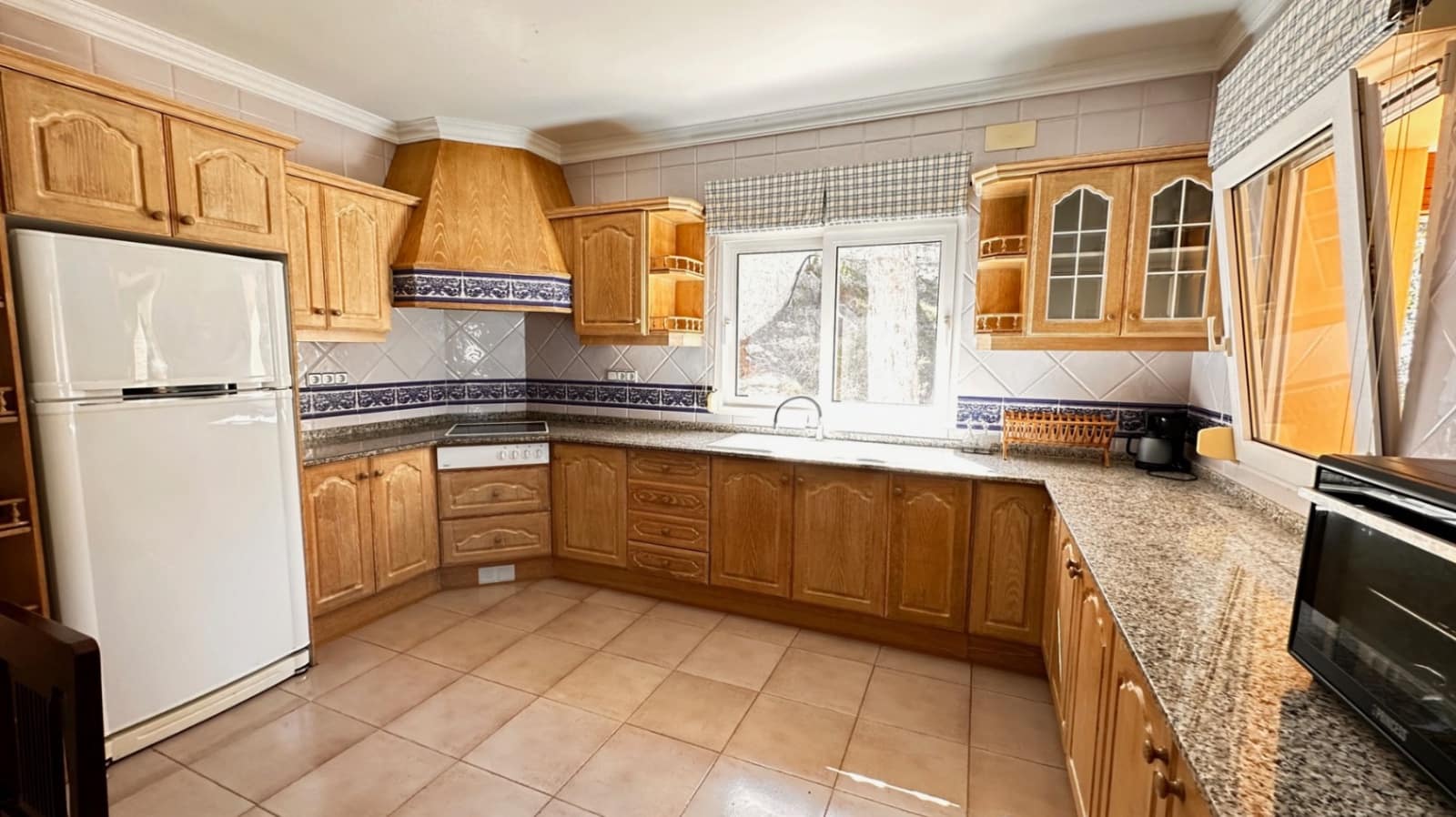 5 soverom Villa til salgs i La Sella med garasje - € 965 000 (Ref: 3607611)