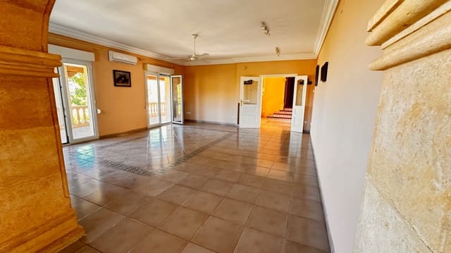 5 soverom Villa til salgs i La Sella med garasje - € 965 000 (Ref: 3607611)