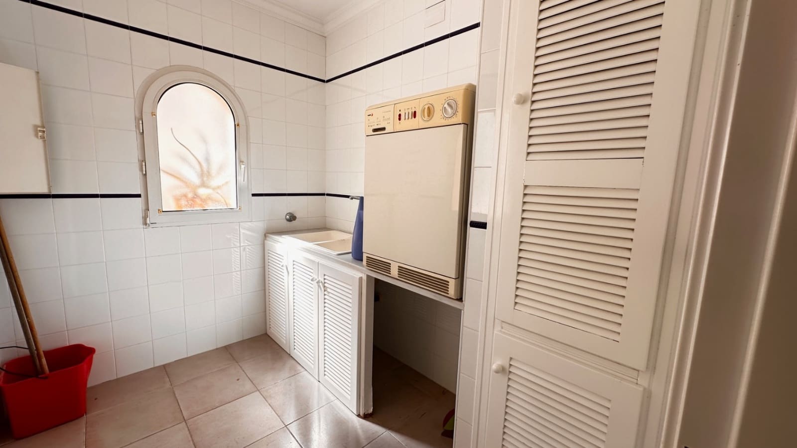 5 soverom Villa til salgs i La Sella med garasje - € 965 000 (Ref: 3607611)