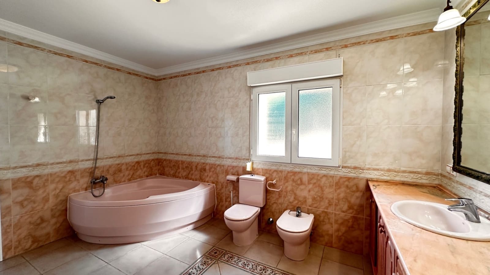 5 soverom Villa til salgs i La Sella med garasje - € 965 000 (Ref: 3607611)