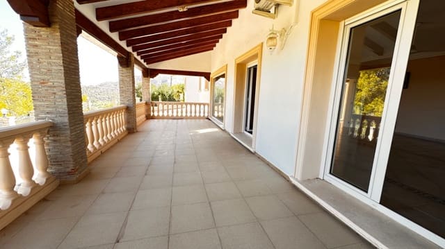 5 soverom Villa til salgs i La Sella med garasje - € 965 000 (Ref: 3607611)