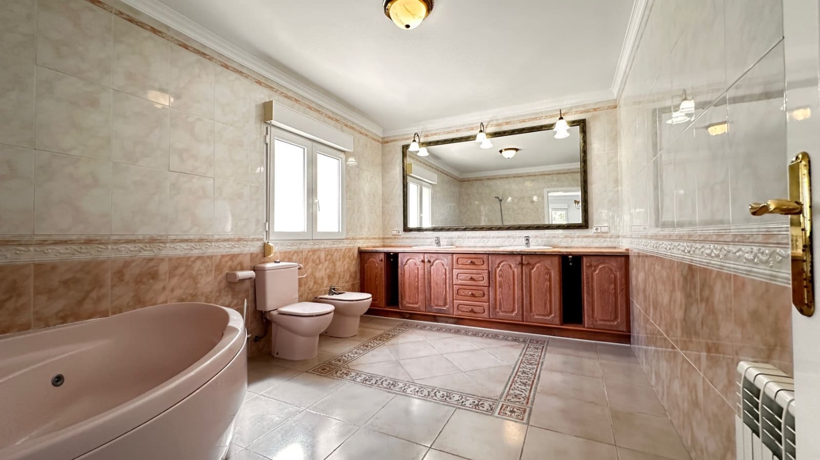 5 soverom Villa til salgs i La Sella med garasje - € 965 000 (Ref: 3607611)