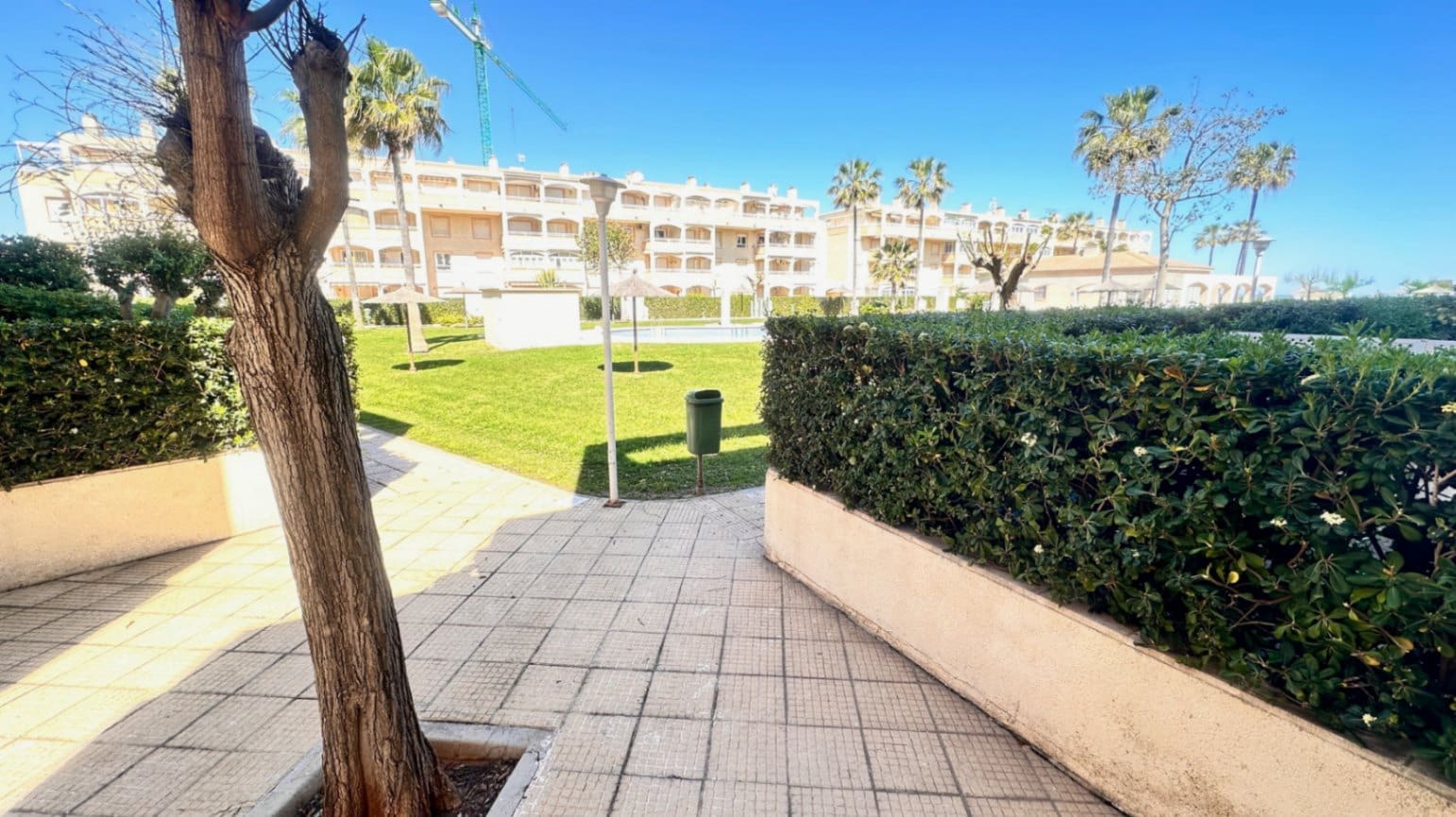 2 soveværelse Strandlejlighed til salg i Denia med swimmingpool garage - € 220.500 (Ref: 6207936)