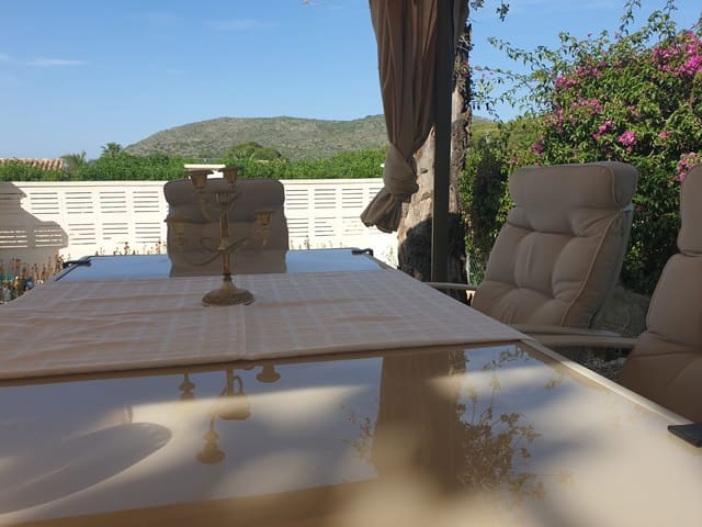 4 soverom Villa til salgs i La Sella med svømmebasseng garasje - € 650 000 (Ref: 7074040)