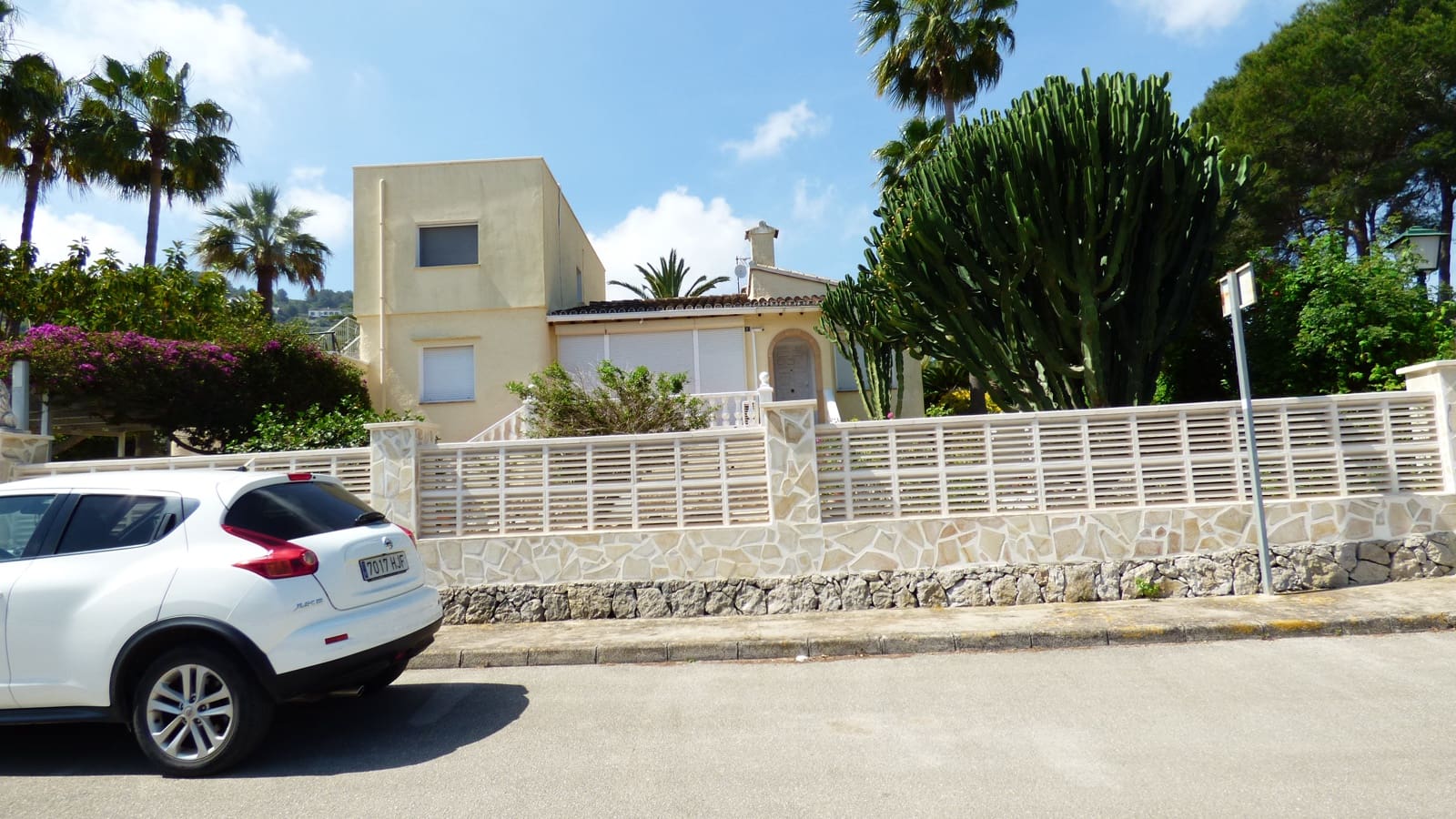 4 soveværelse Villa til salg i La Sella med swimmingpool garage - € 650.000 (Ref: 7074040)