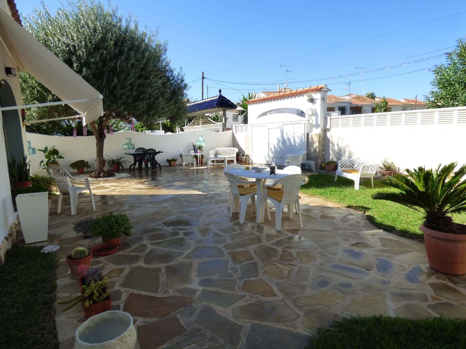 3 bedroom Villa for sale in Denia - € 470,000 (Ref: 7574181)
