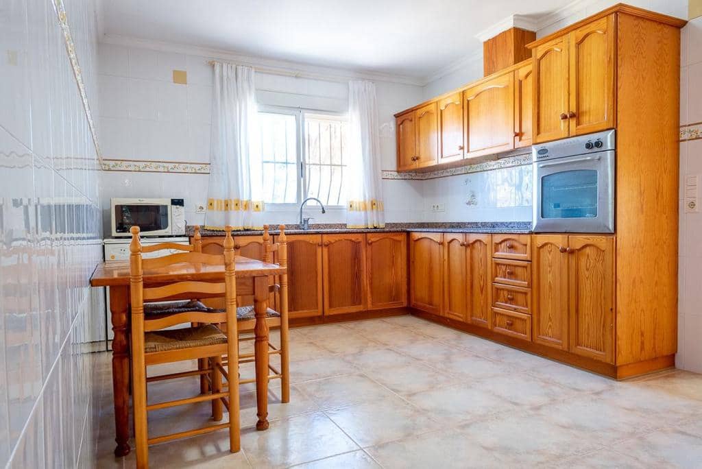 5 chambre Villa/Maison à vendre à Denia avec garage - 450 000 € (Ref: 8635675)