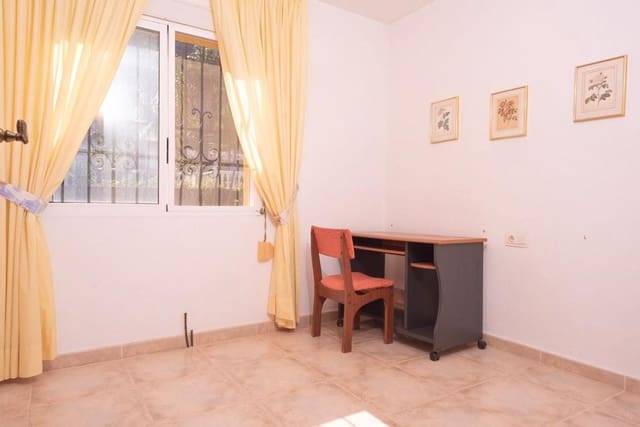 5 soveværelse Villa til salg i El Montgó, Dénia med garage - € 450.000 (Ref: 8635675)