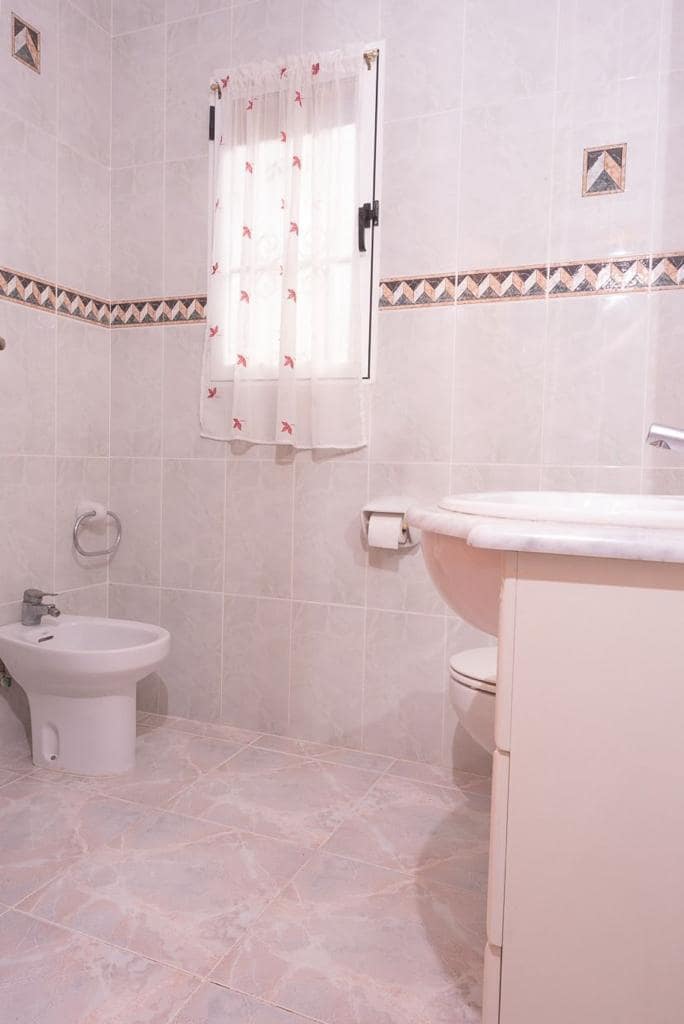 5 chambre Villa/Maison à vendre à Denia avec garage - 450 000 € (Ref: 8635675)