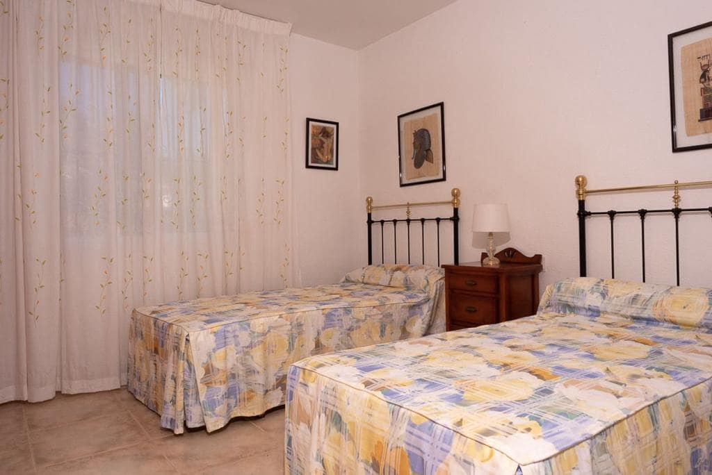 5 chambre Villa/Maison à vendre à Denia avec garage - 450 000 € (Ref: 8635675)