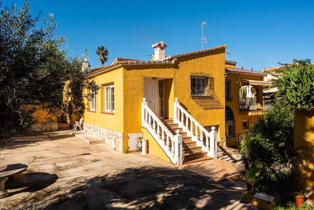 5 chambre Villa/Maison à vendre à Denia avec garage - 450 000 € (Ref: 8635675)