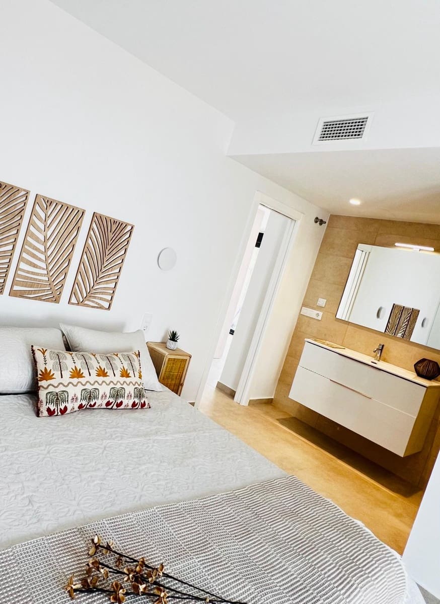 2 soverom Penthouse til salgs i Denia med svømmebasseng garasje - € 333 000 (Ref: 8635682)