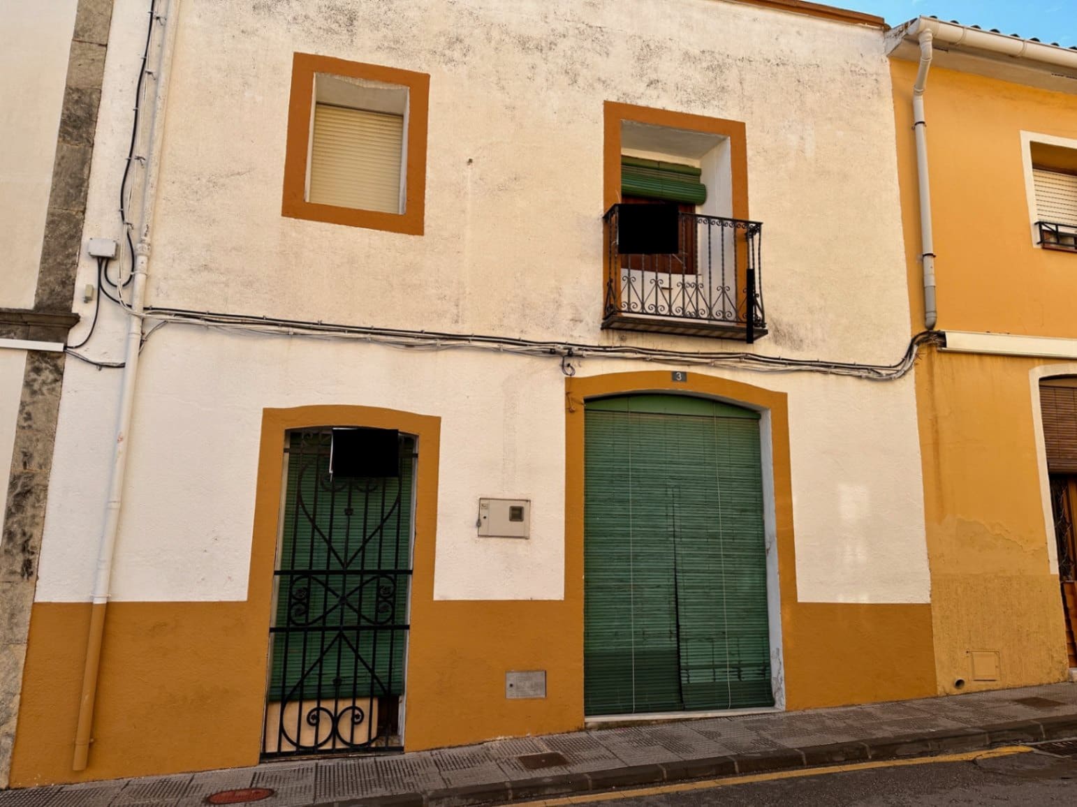 5 slaapkamer Huis te koop in Sagra - € 180.000 (Ref: 8635684)