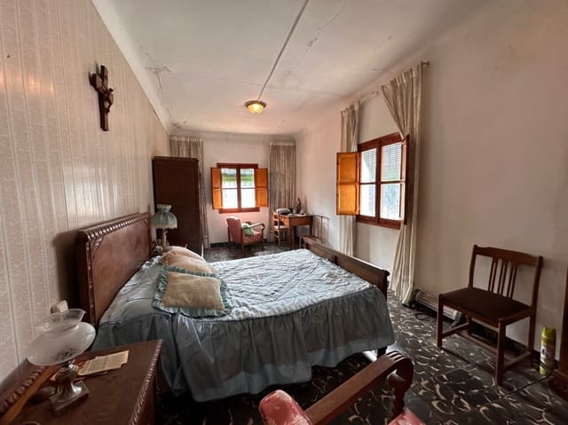 5 slaapkamer Huis te koop in Sagra - € 180.000 (Ref: 8635684)