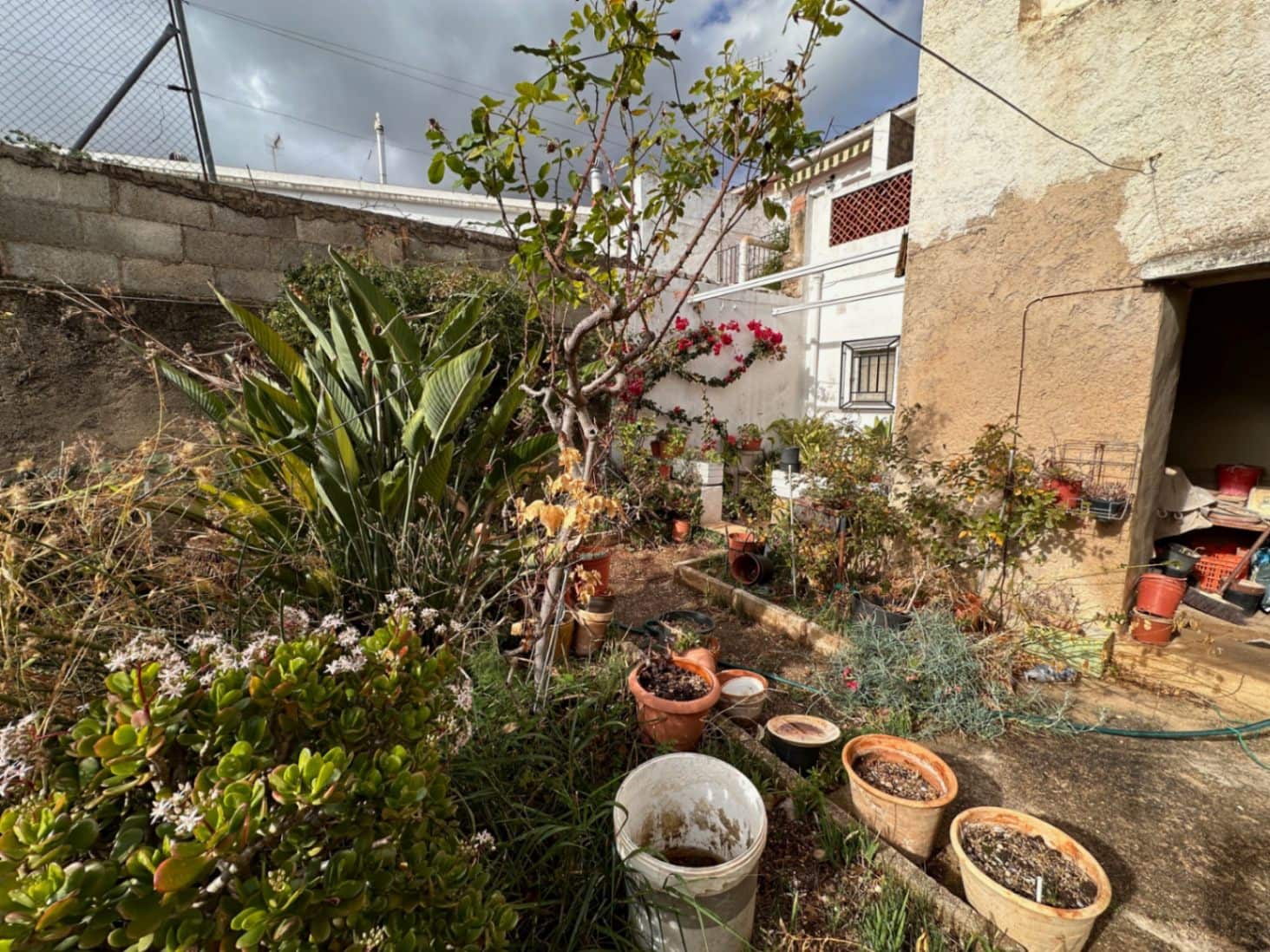 5 slaapkamer Huis te koop in Sagra - € 180.000 (Ref: 8635684)