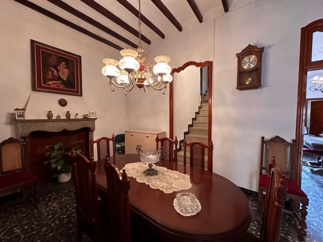 5 slaapkamer Huis te koop in Sagra - € 180.000 (Ref: 8635684)