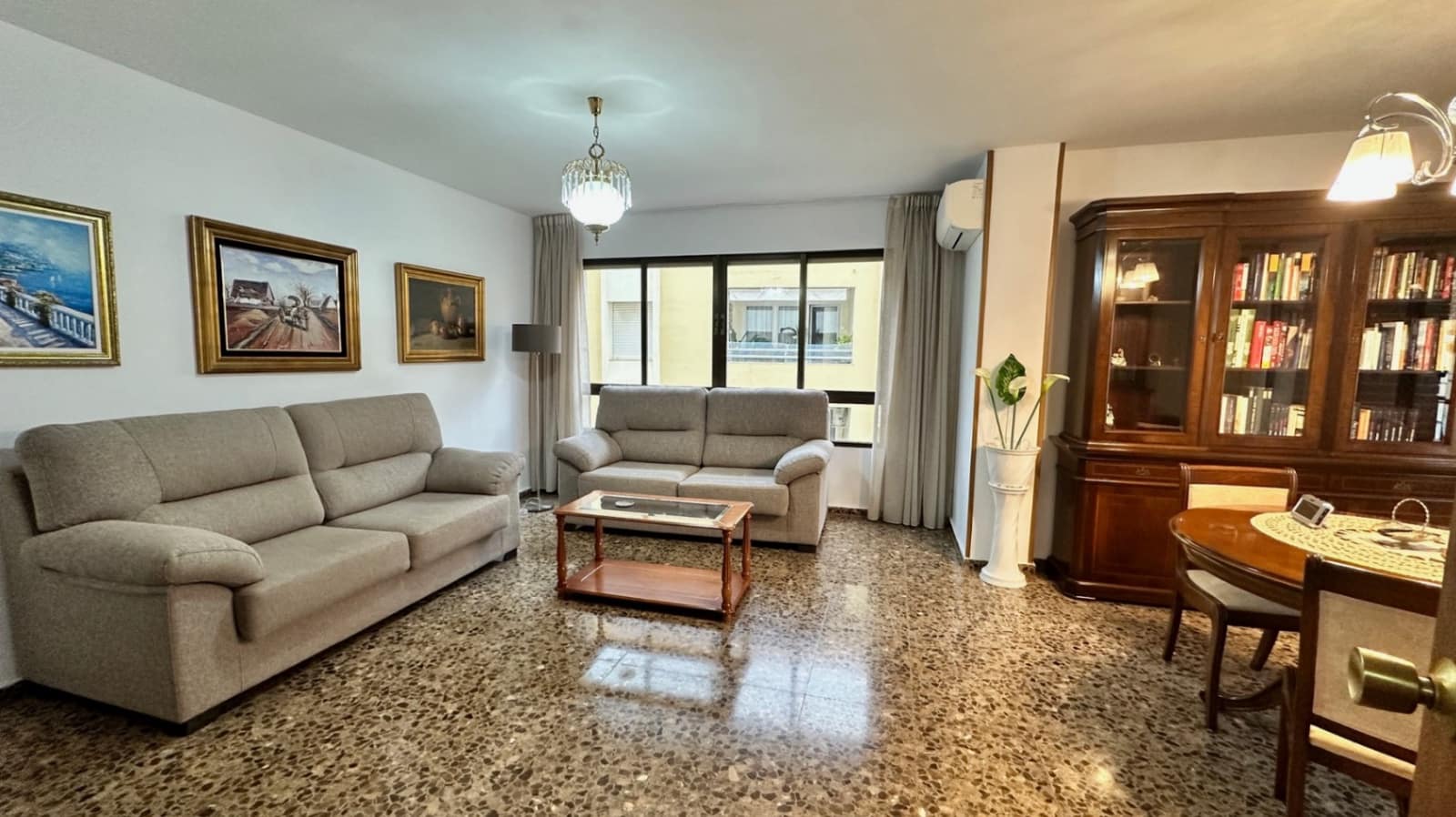 4 bedroom Flat for sale in Denia - € 335,000 (Ref: 8635712)