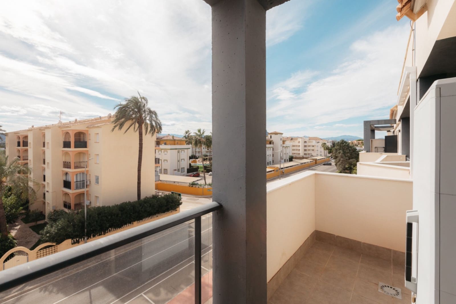 3 soveværelse Penthouse til salg i Denia med swimmingpool garage - € 450.000 (Ref: 8674926)
