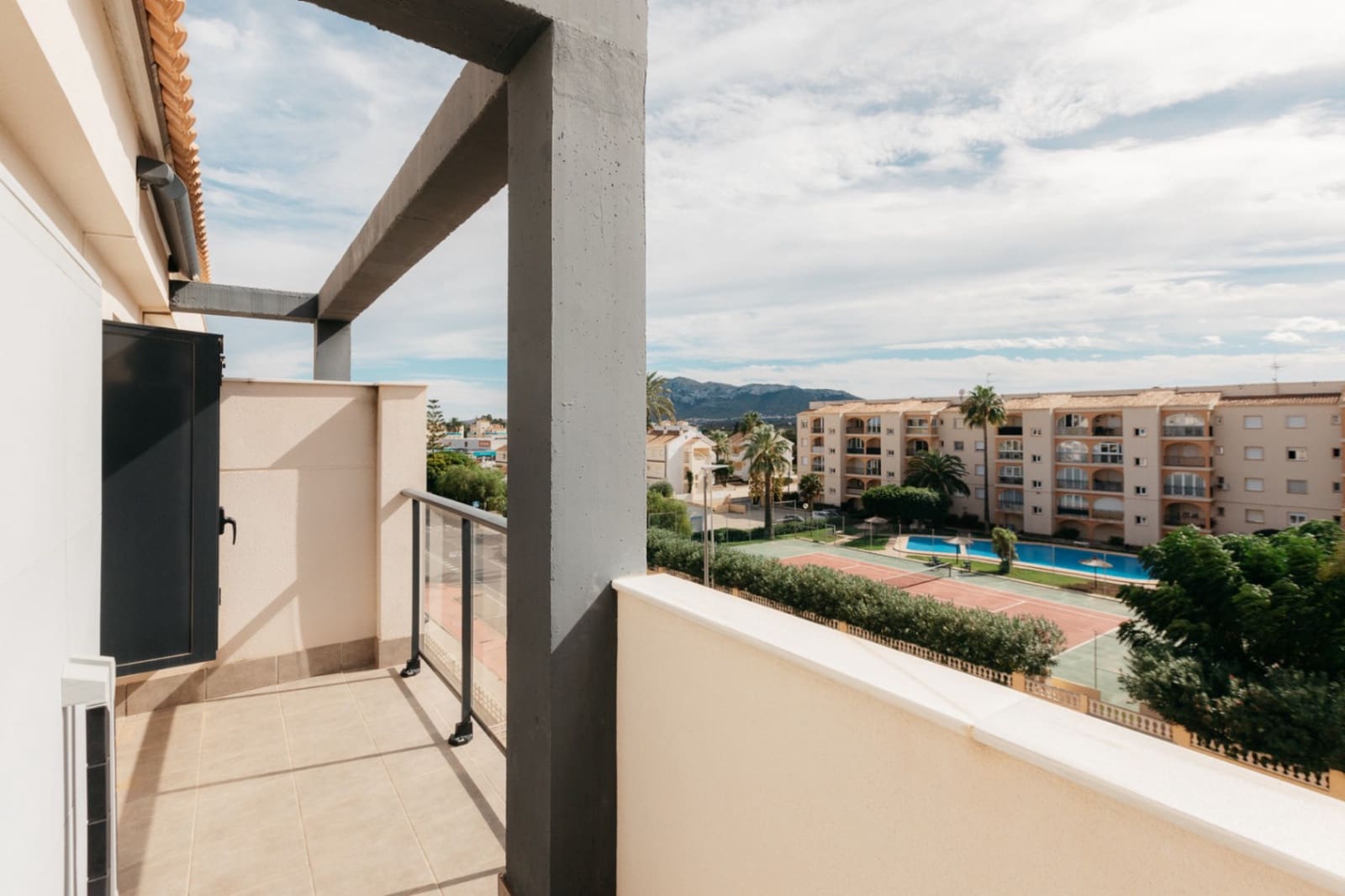 3 soveværelse Penthouse til salg i Denia med swimmingpool garage - € 450.000 (Ref: 8674926)