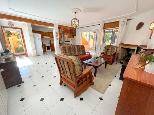 5 soverom Villa til salgs i El Montgó, Dénia med garasje - € 499 000 (Ref: 8758641)