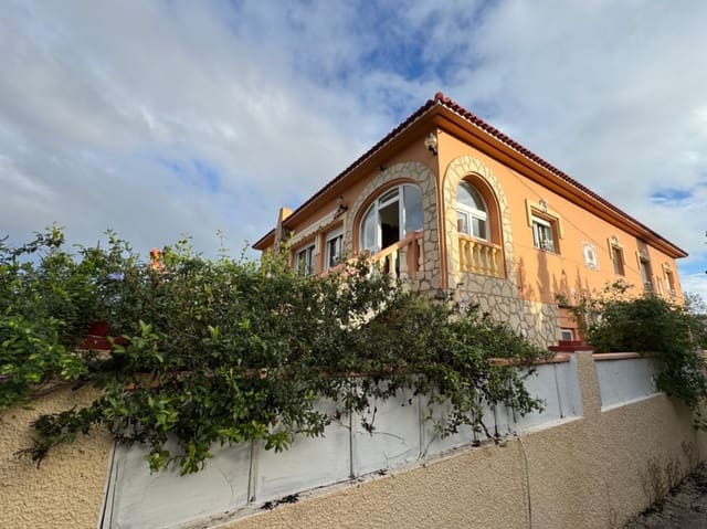 5 soverom Villa til salgs i El Montgó, Dénia med garasje - € 499 000 (Ref: 8758641)