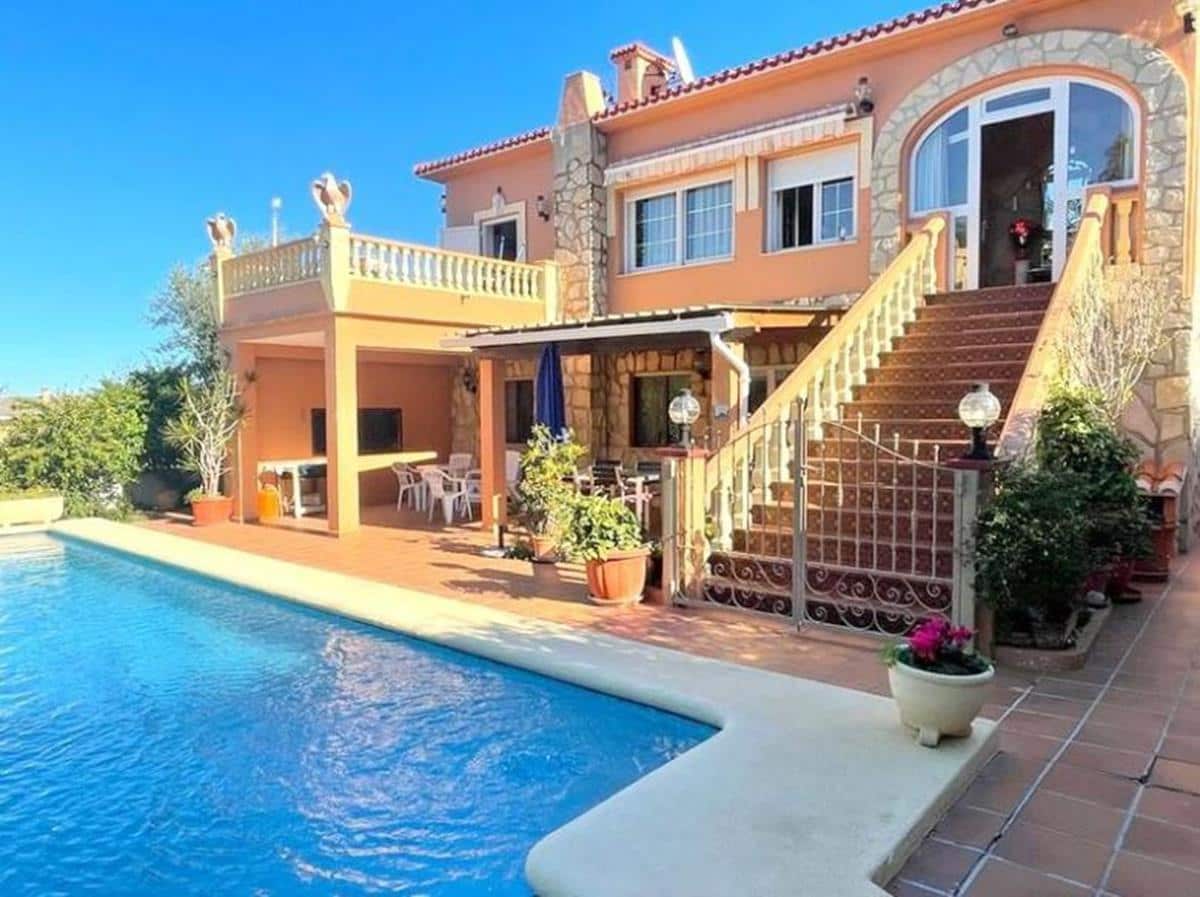 5 chambre Villa/Maison à vendre à Denia avec garage - 499 000 € (Ref: 8758641)