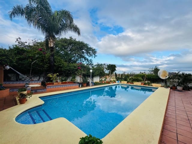 5 soverom Villa til salgs i El Montgó, Dénia med garasje - € 499 000 (Ref: 8758641)