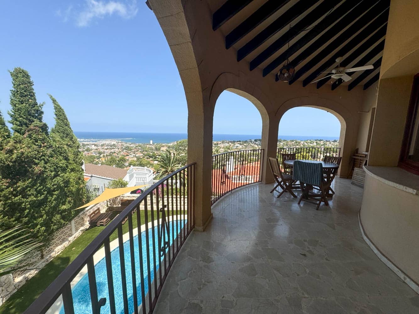 2 sovrum Villa till salu i Denia med pool garage - 825 000 € (Ref: 8758646)