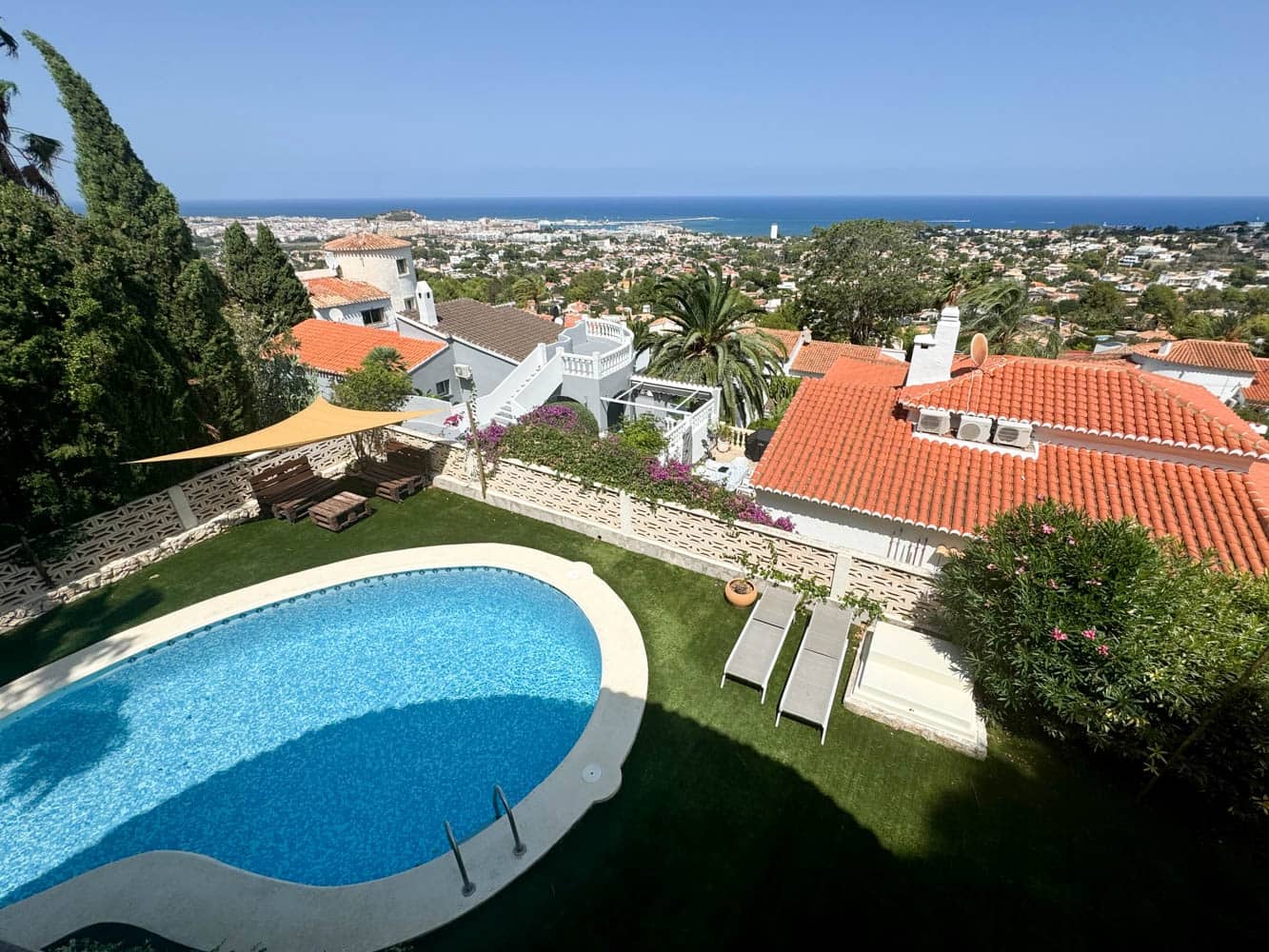 2 sovrum Villa till salu i Denia med pool garage - 825 000 € (Ref: 8758646)