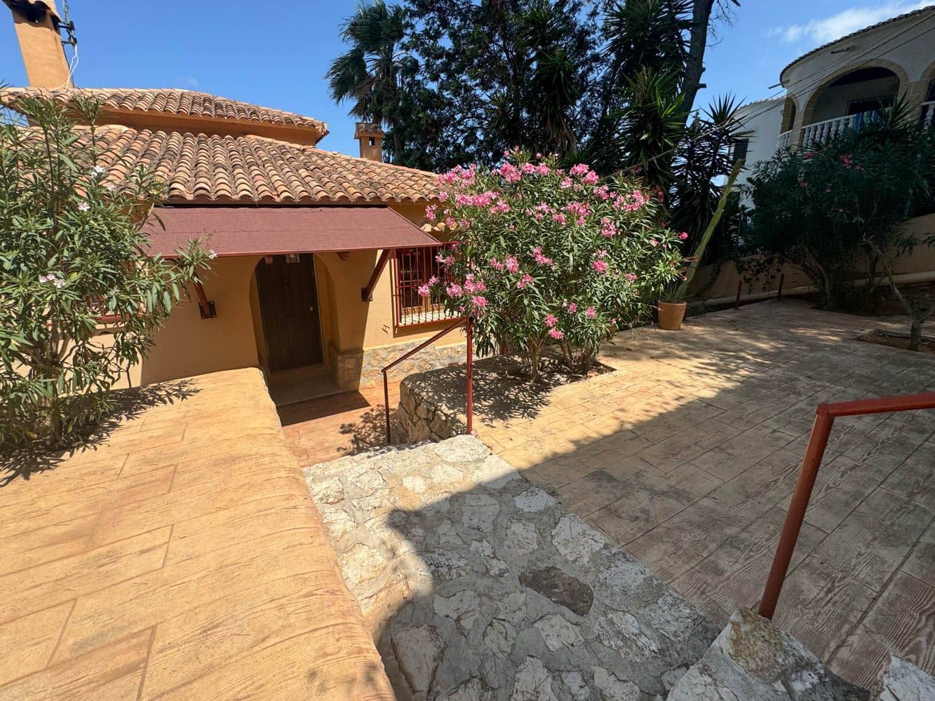 2 sovrum Villa till salu i Denia med pool garage - 825 000 € (Ref: 8758646)