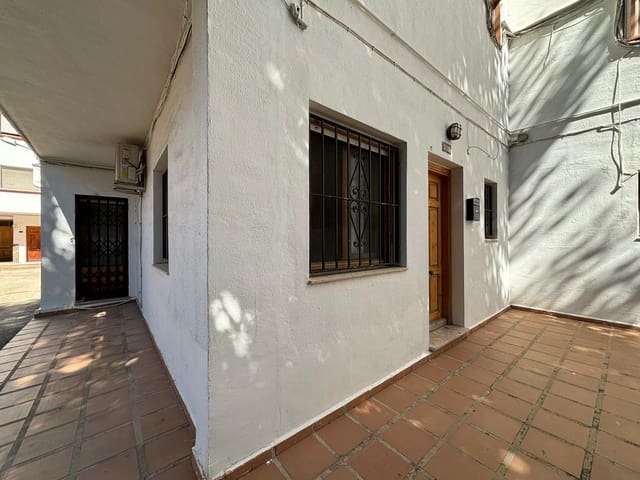 3 soveværelse Lejlighed til salg i Centro Urbano, Dénia med swimmingpool garage - € 223.000 (Ref: 8758655)