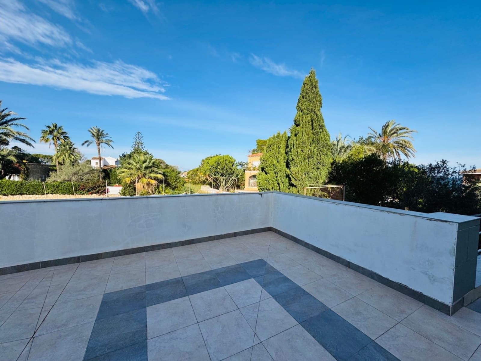 4 quarto Moradia para venda em Denia com piscina garagem - 1 850 000 € (Ref: 8758658)