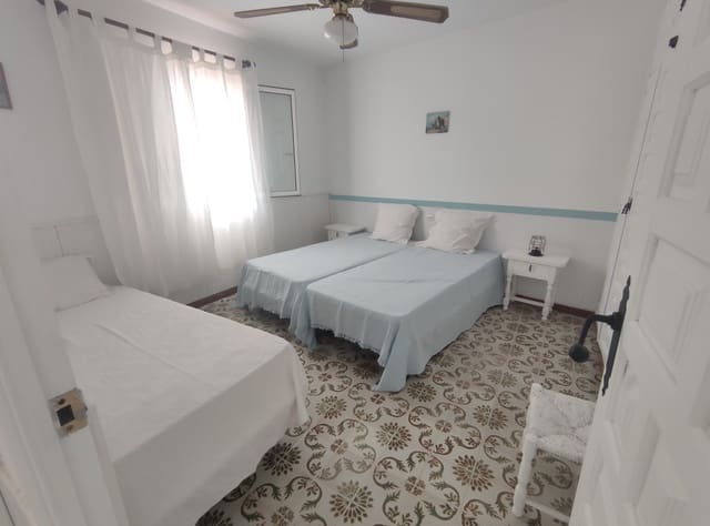 2 bedroom Villa for sale in Las Rotas / Les Rotes, Dénia with garage - € 325,000 (Ref: 8758664)