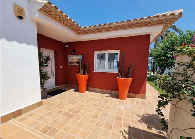 4 Zimmer Villa zu verkaufen in Les Bassetes - El Marjal, Dénia mit Garage - 2.300.000 € (Ref: 8758677)