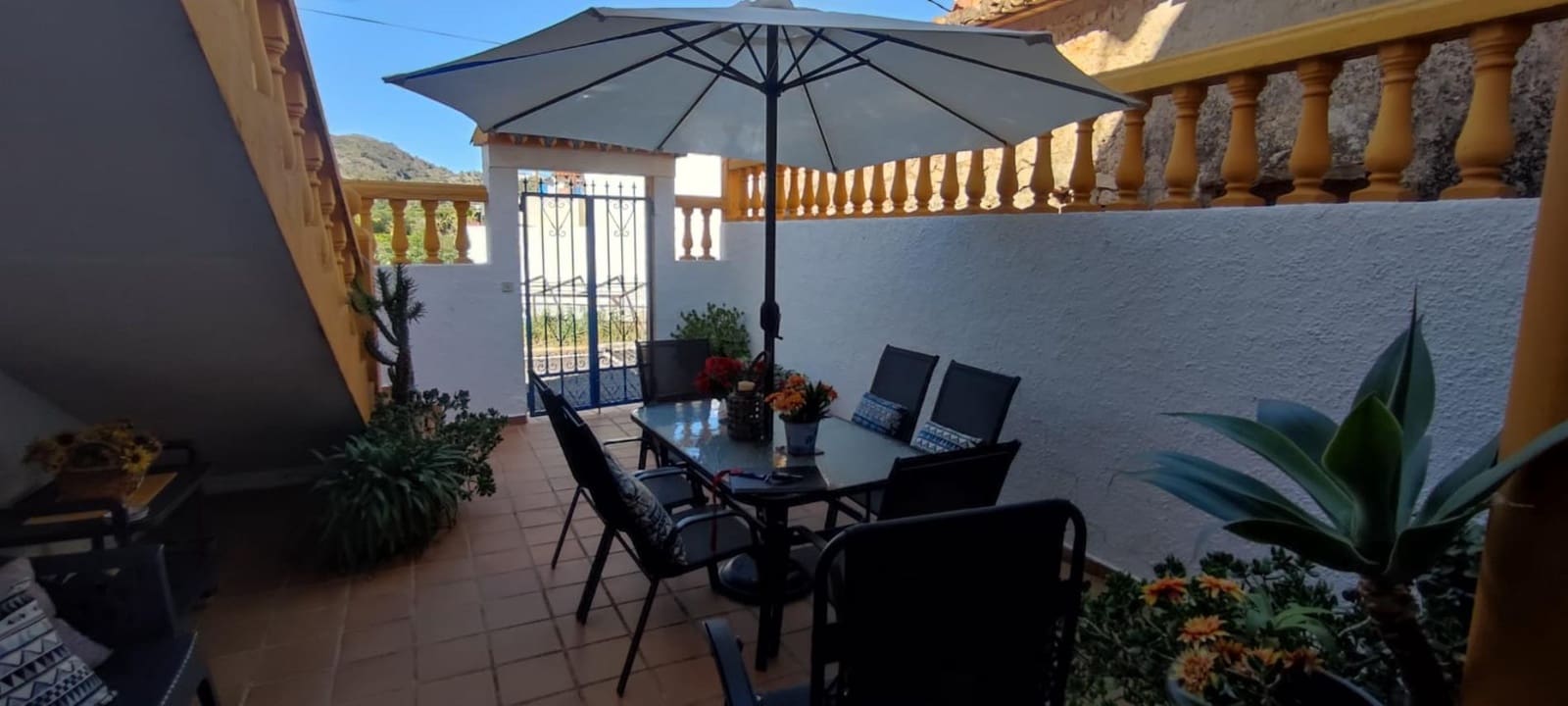 3 bedroom Townhouse for sale in Rafol de Almunia with garage - € 245,000 (Ref: 8758682)